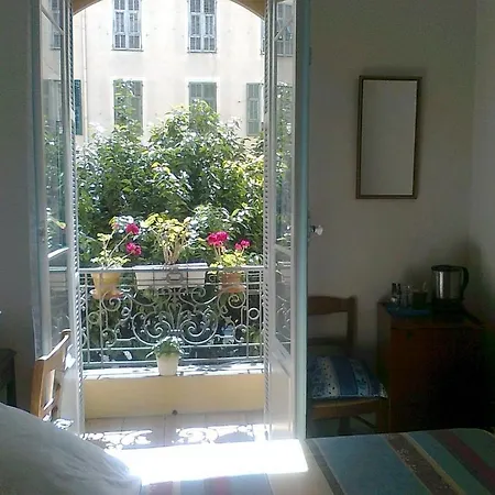 Chez Josephine Couette-café Nice